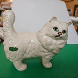 vintage Beswick white persian cat figurine made by Beswick pottery Englan